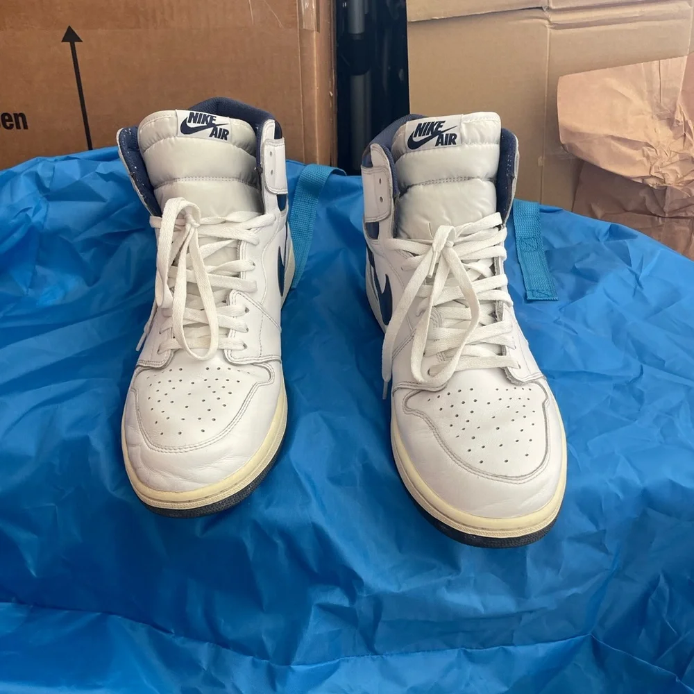 Nike Air Jordan 1 Men's White and Blue High-Top Sneakers Size 15 - Picture 4 of 5